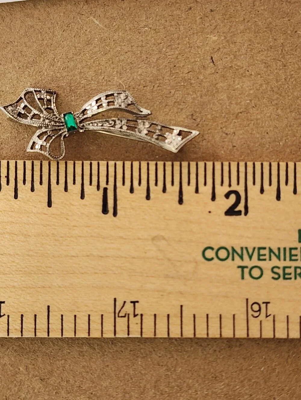 Sterling Silver Brooch Art Deco Green Stone Filigree Bow Dainty Delicate KB Mark